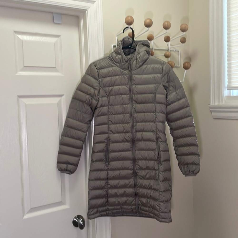 ARITZIA TNA Bravura Puffer Jacket  - Beige  - XS